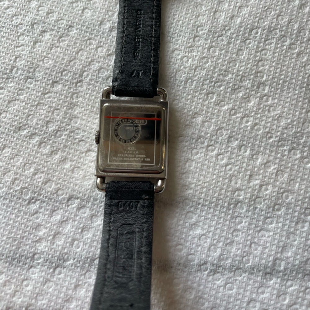 Coach watch - Picture 3 of 4